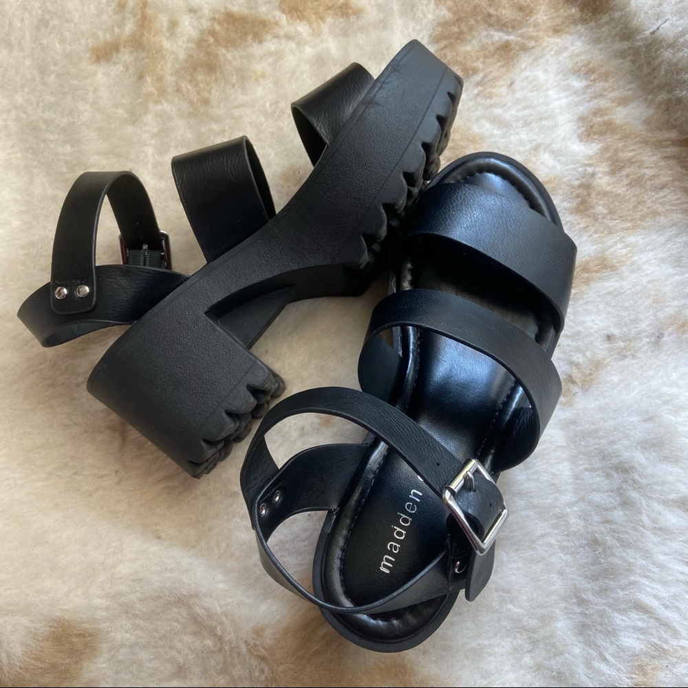 Madden girl sandals